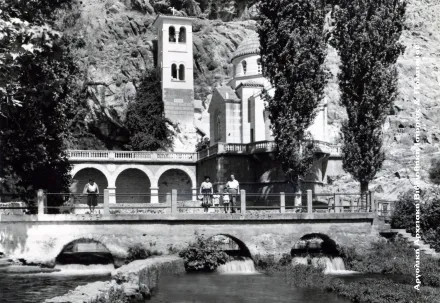 Κεφαλάρι Άργους. Ο Ιερός Ναός της Ζωοδόχου Πηγής Κεφαλαρίου με το καμπαναριό, δεκαετία 1960