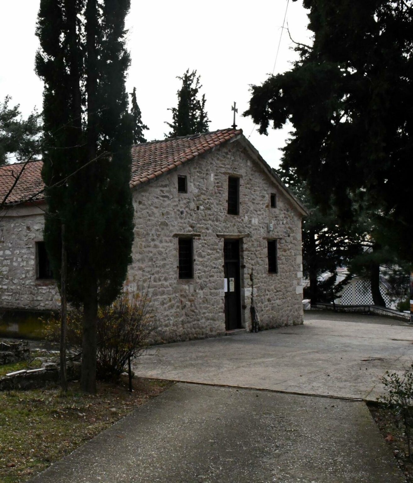 Ο ναός του Αγίου Δημητρίου / Photo : Παναγιώτης Σαββίδης ║ 📷 𝐛𝐲 𝐭𝐫𝐚𝐯𝐞𝐥.𝐠𝐫